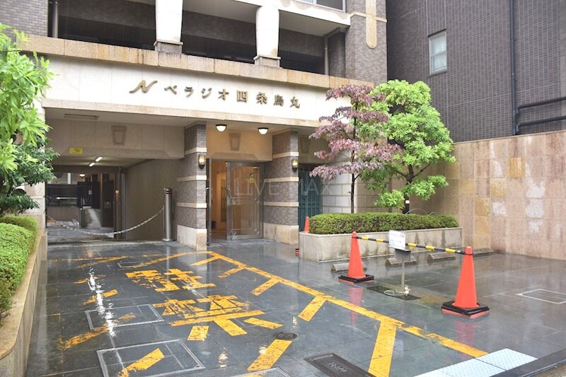 ベラジオ四条烏丸の物件外観写真