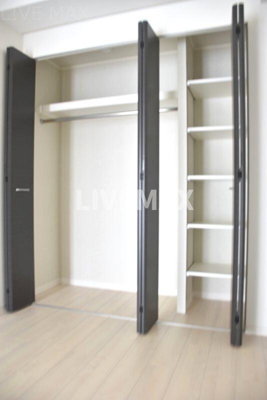 プルミエール朱雀の物件内観写真