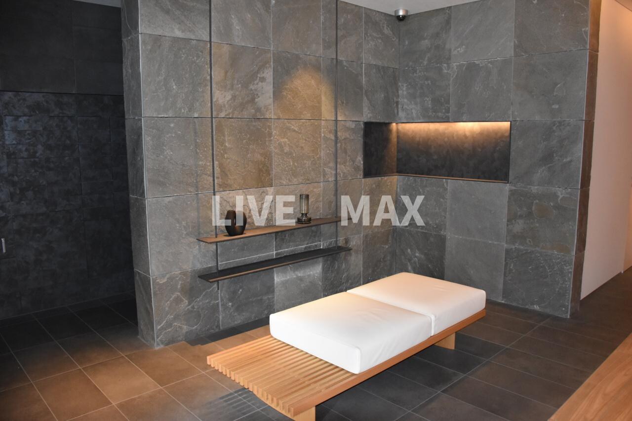 レ・ジェイド京都四条大宮の物件外観写真