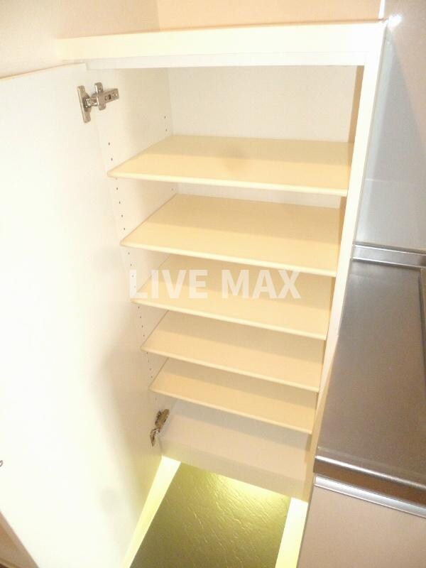 プレサンスNEO京都烏丸の物件内観写真