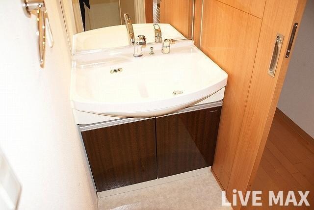 クリーデンス福島の物件内観写真