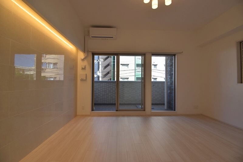 プレジオ江坂SOUTHの物件内観写真