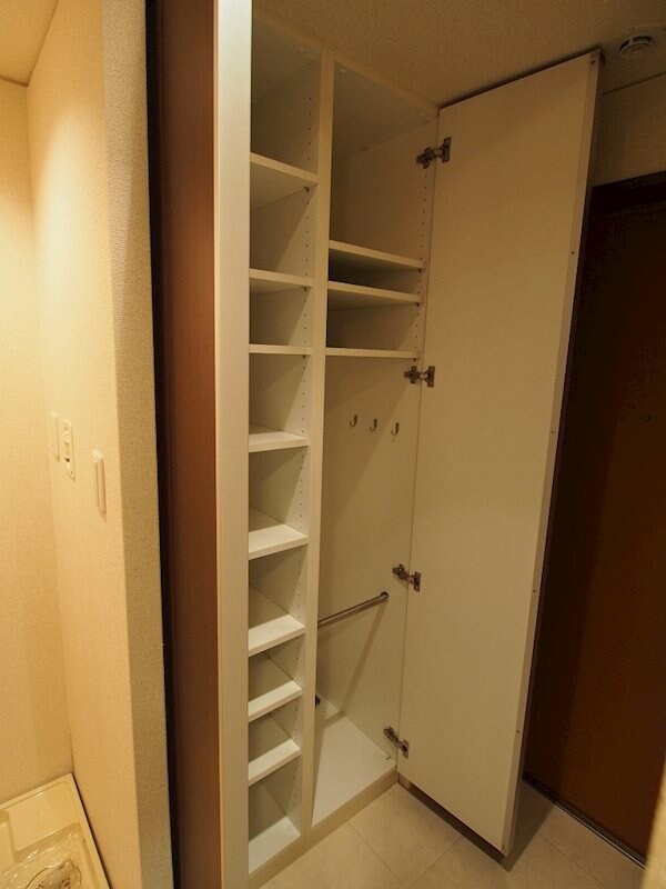 コンソラーレ同心の物件内観写真