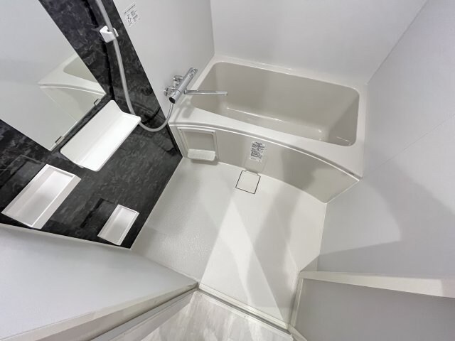 セレニテ江坂エクラの物件内観写真