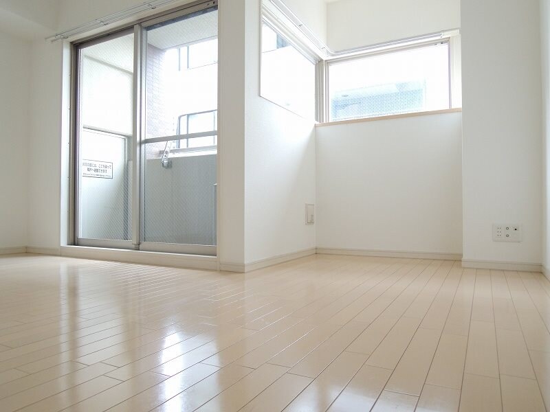 レジディア江戸堀の物件内観写真