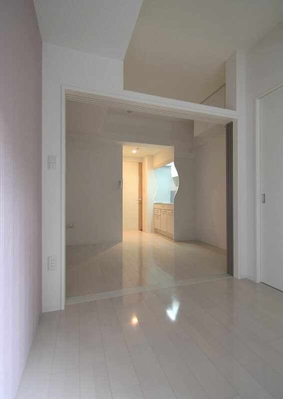 セレニテ新大阪カルムの物件内観写真