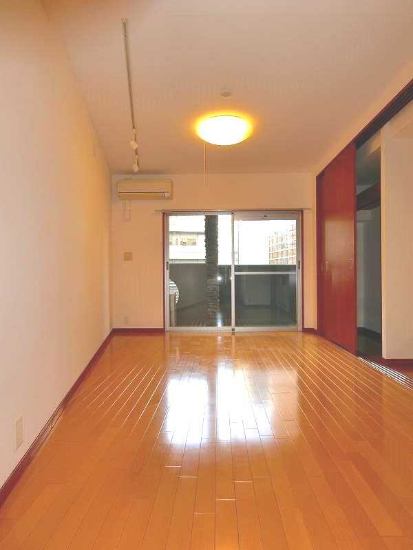 江坂駅 徒歩5分 7階の物件内観写真