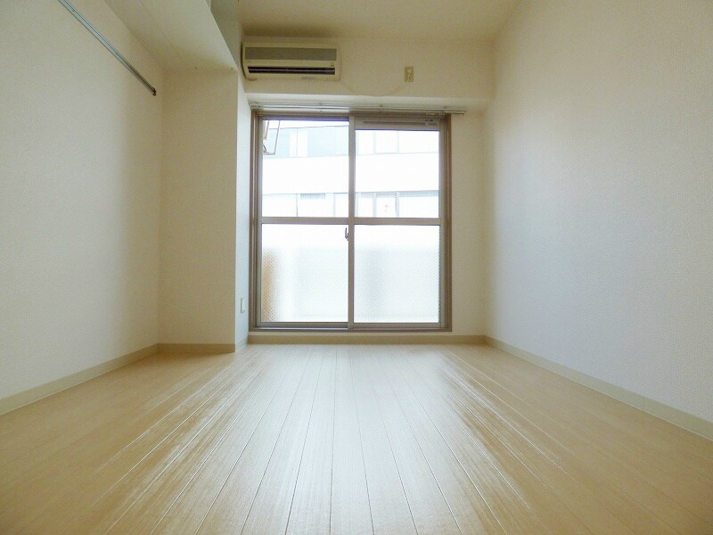 ウイニング・パラ江坂の物件内観写真