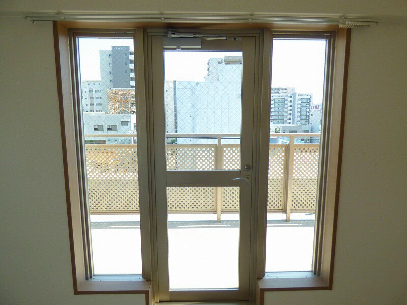 ウイニング・パラ江坂の物件内観写真