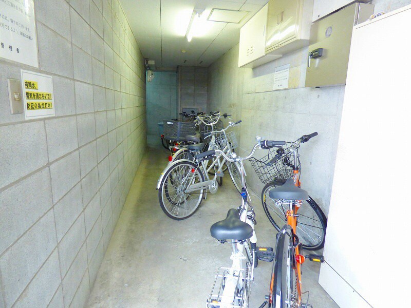 ウイニング・パラ江坂の物件内観写真