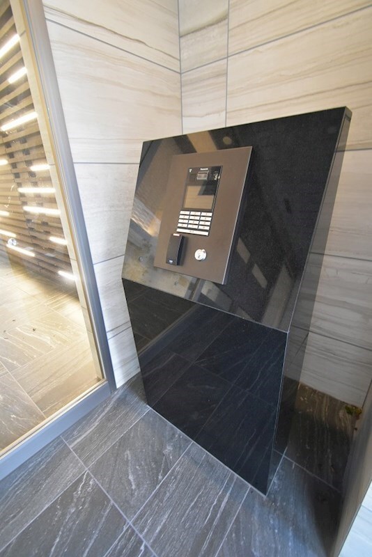 九条駅 徒歩2分 11階の物件外観写真