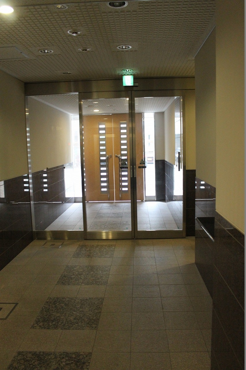 セゾンコート新大阪の物件外観写真