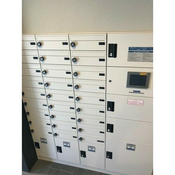 イルリッシュ西中島の物件内観写真