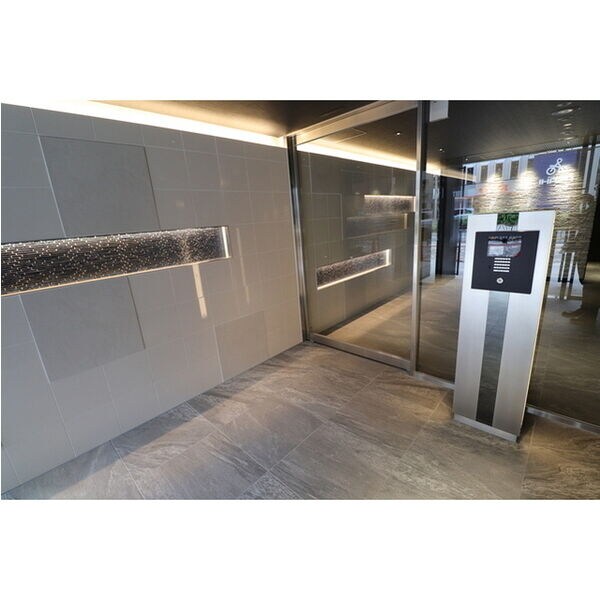 コンフォリア・リヴ新大阪WESTの物件外観写真