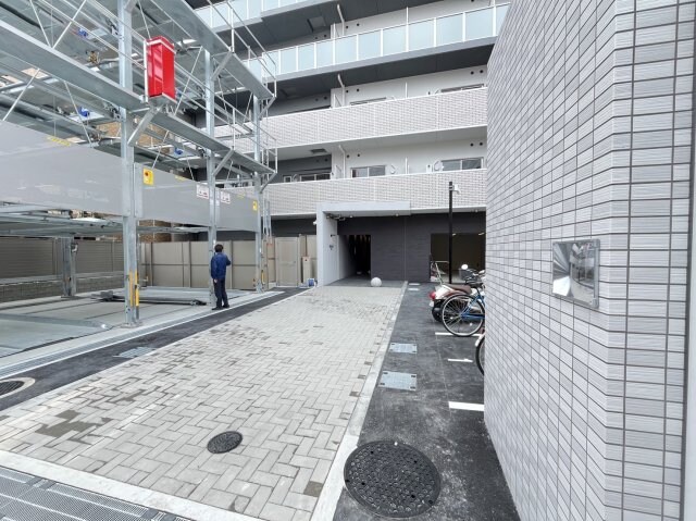 ArtizA緑地公園の物件外観写真