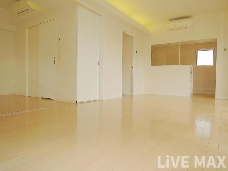 ドゥーエ谷町の物件内観写真