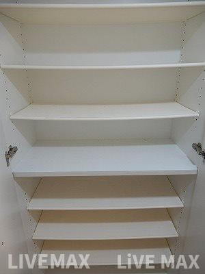 レジュールアッシュウエストレジスの物件内観写真