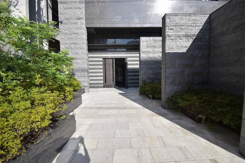 S-RESIDENCE江坂の物件外観写真