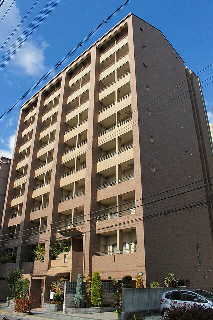 プルミエールメゾン江坂の物件外観写真