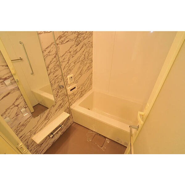 アパートメンツ江坂の物件内観写真