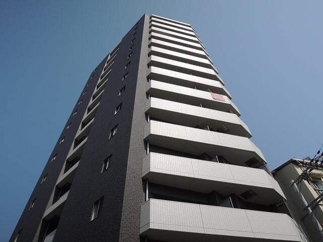 プロシード大阪WESTアドリアの物件外観写真