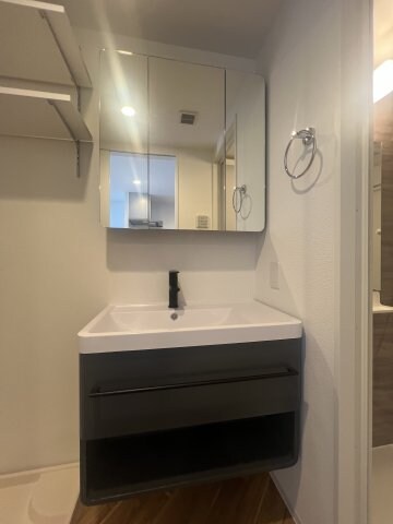 セレニテ難波グランデシュッドの物件内観写真