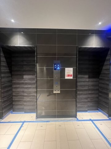 セレニテ難波グランデシュッドの物件外観写真