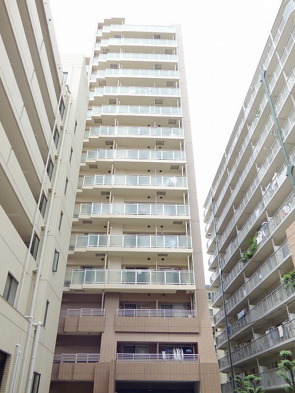 レジディア谷町の物件外観写真