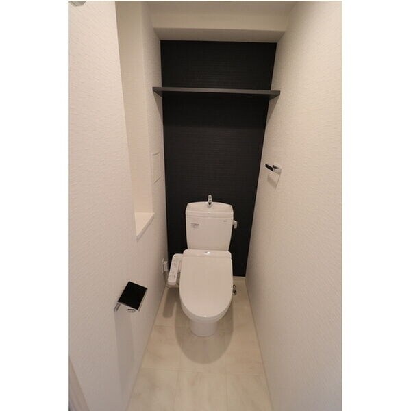 コンフォリア・リヴ新大阪WESTの物件内観写真