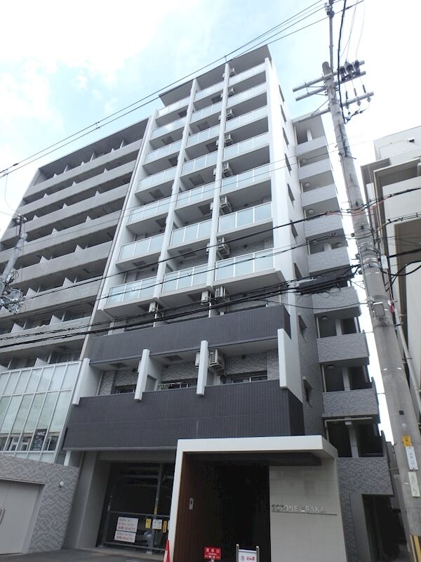 エストーネ江坂の物件外観写真