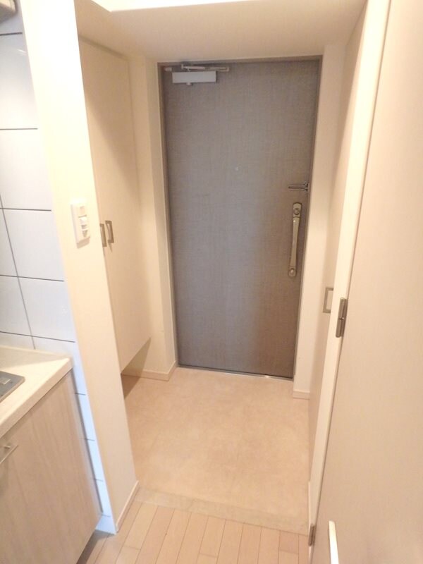 エストーネ江坂の物件内観写真