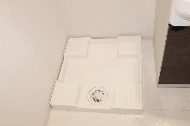 エストーネ江坂の物件内観写真