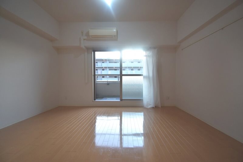 レフィーナカルム江坂の物件内観写真