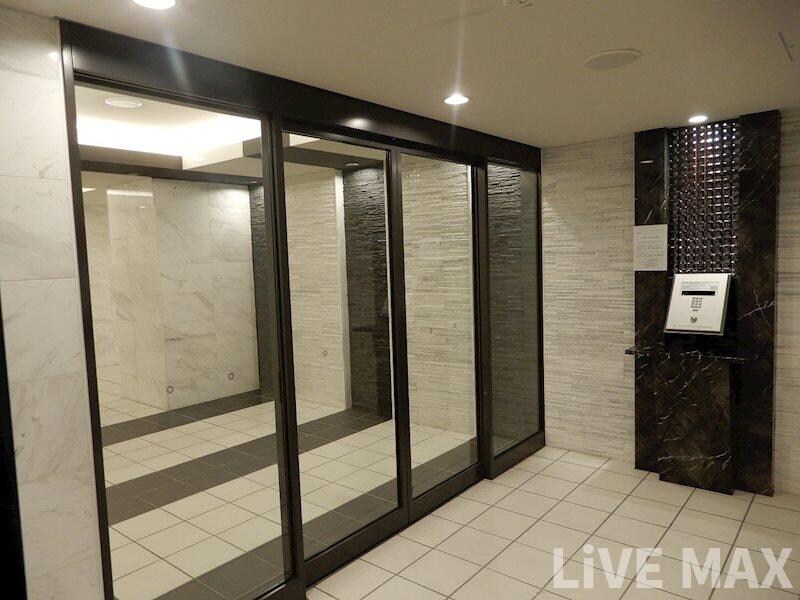 プレサンス松屋町グレースの物件外観写真