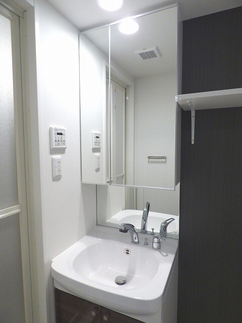 セオリー梅田ドムスの物件内観写真