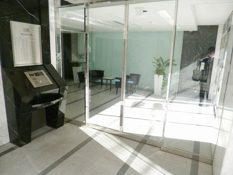 リーガル北堀江の物件外観写真