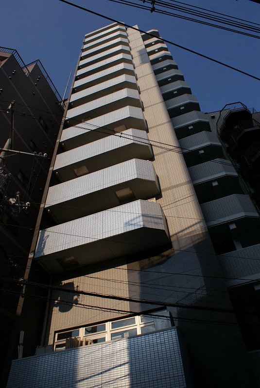 パークフラッツ野田阪神駅前（旧アーバネックス野田阪神駅前）の物件外観写真