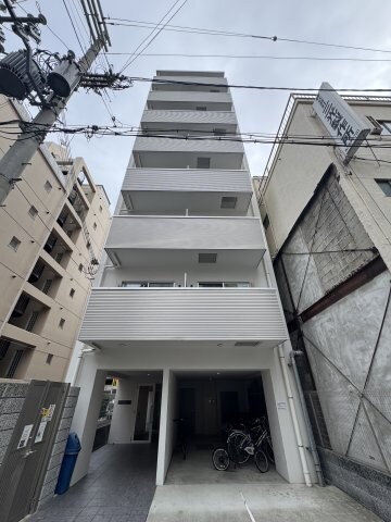 グランドゥール九条の物件外観写真