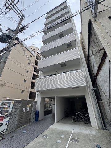 グランドゥール九条の物件外観写真