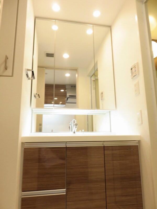 パークアクシス本町の物件内観写真