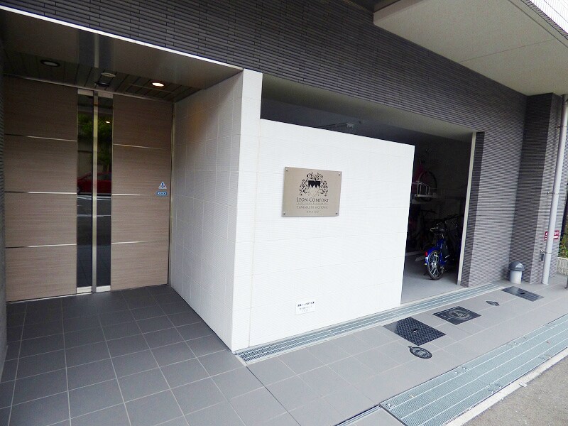 レオンコンフォート谷町六丁目の物件外観写真