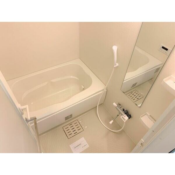 ライブガーデン江坂Ⅸの物件内観写真