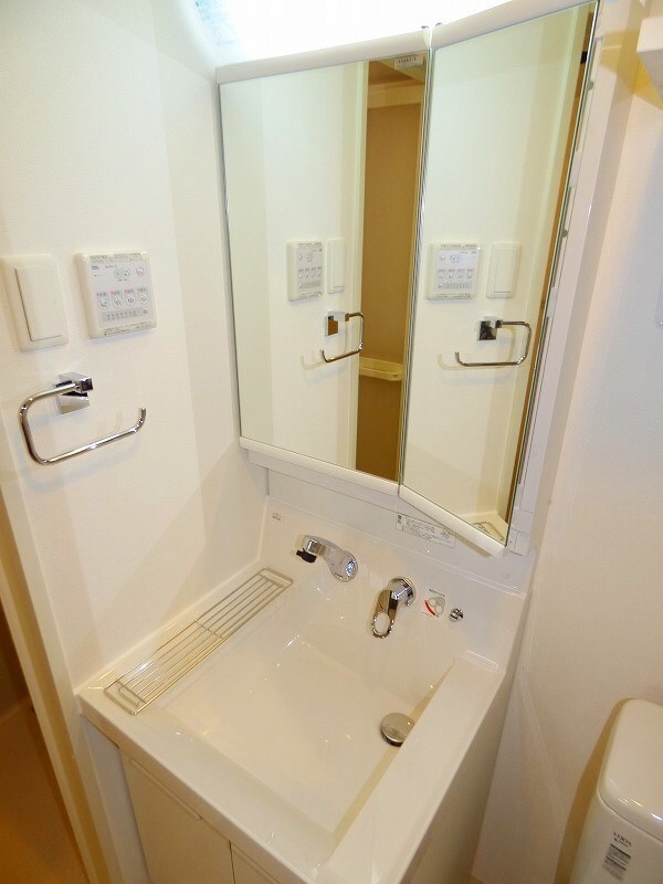 アーデンタワー本町イーストの物件内観写真