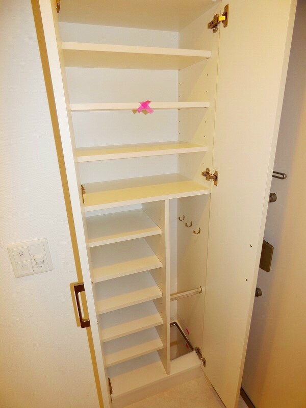 アーデンタワー本町イーストの物件内観写真