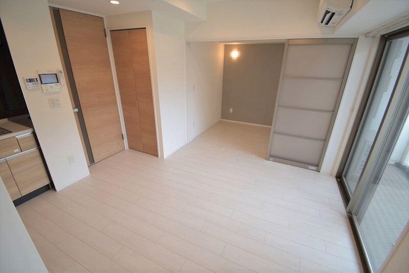 シーズンフラッツ靭本町の物件内観写真