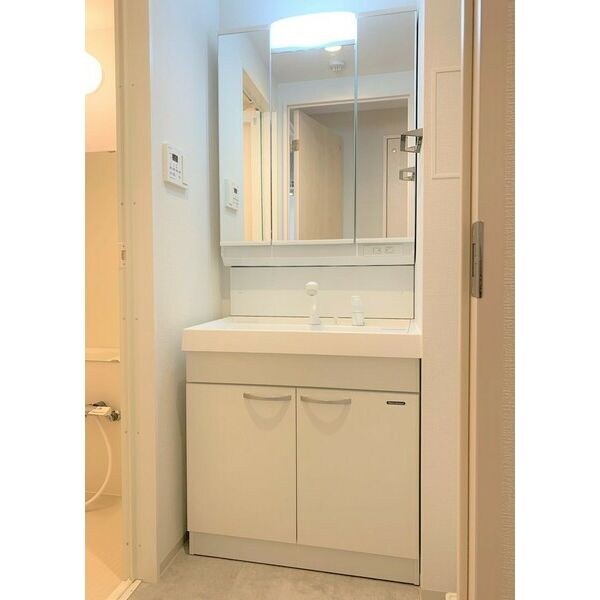 ライブガーデン江坂Ⅸの物件内観写真