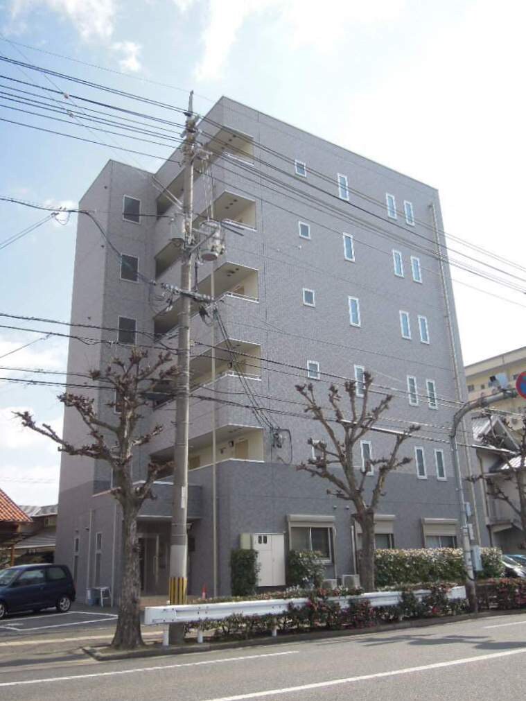 ソレアート伊福の物件外観写真