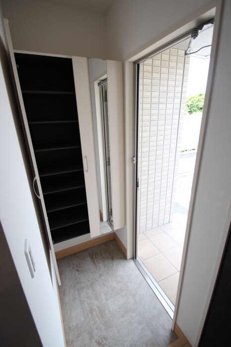 ラフィーネ下中野Ｃ棟の物件内観写真