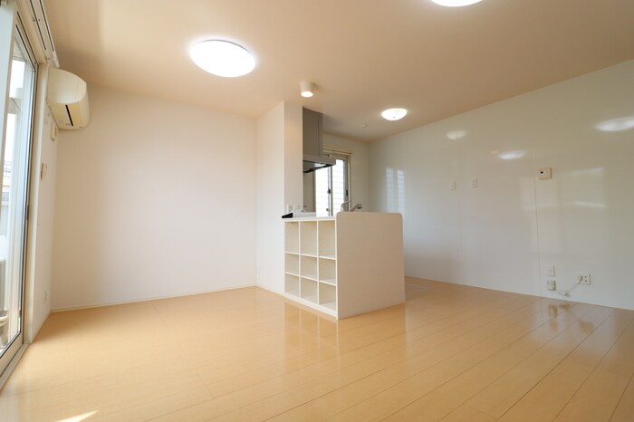 メゾン　エミグラント　A棟の物件内観写真