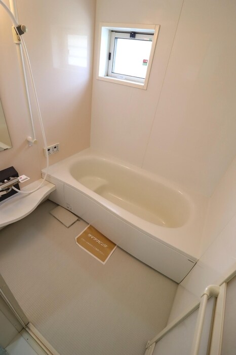 メゾン　エミグラント　A棟の物件内観写真